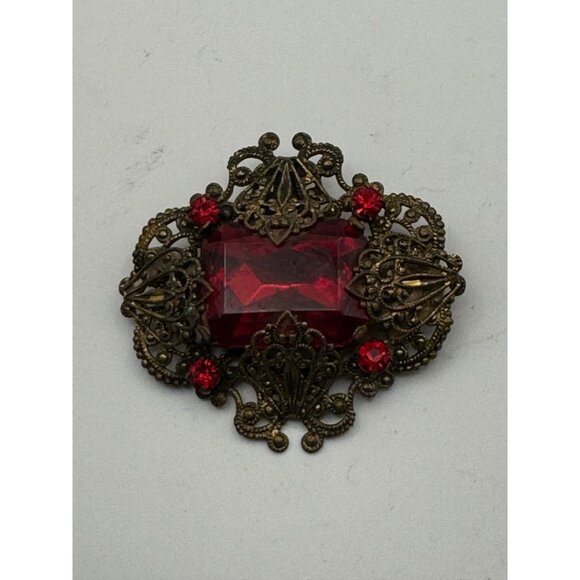 1930s Vintage Brass Filigree Big Red Stone Pin Brooch - Picture 3 of 11